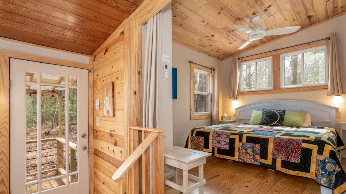 Pittsboro Apartment | Art, Beauty, Nature: A Woodland Retreat