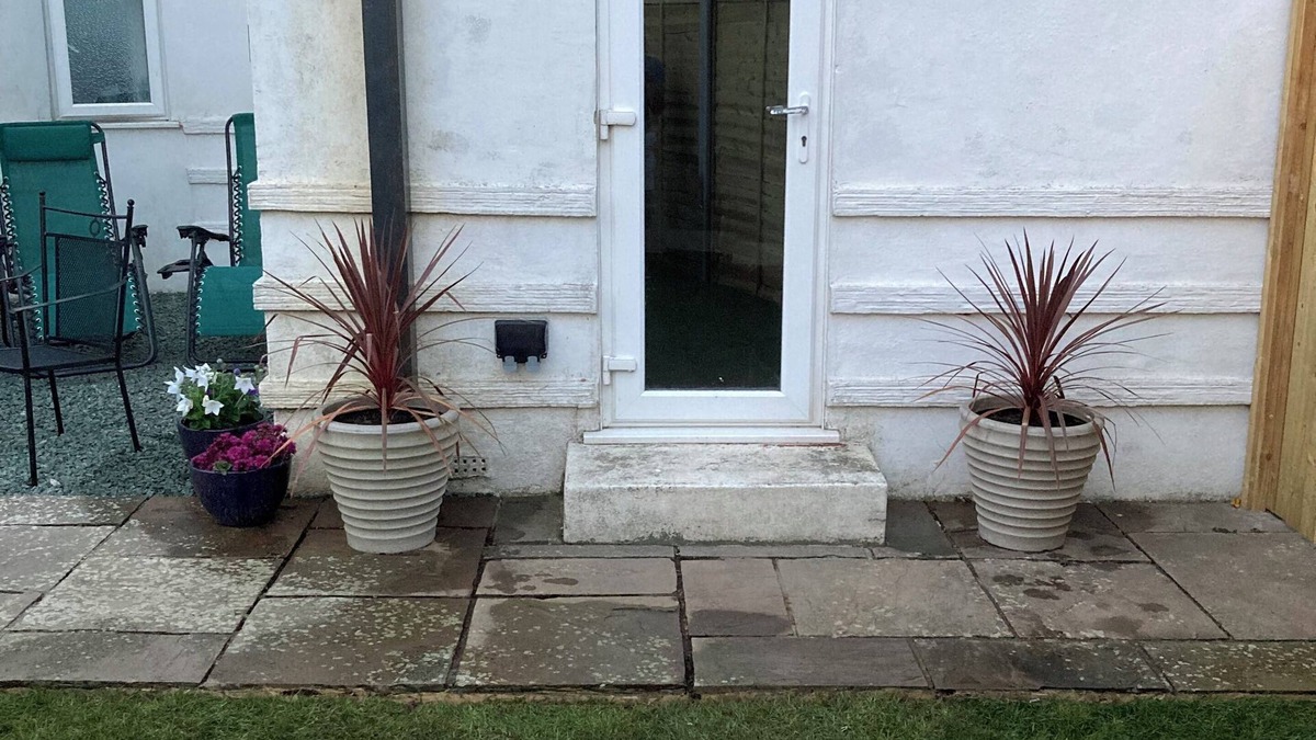 Middleton-on-Sea Apartment | Art Deco 1 Bedroom Annex Apartment, 5 minutes walk to beach!