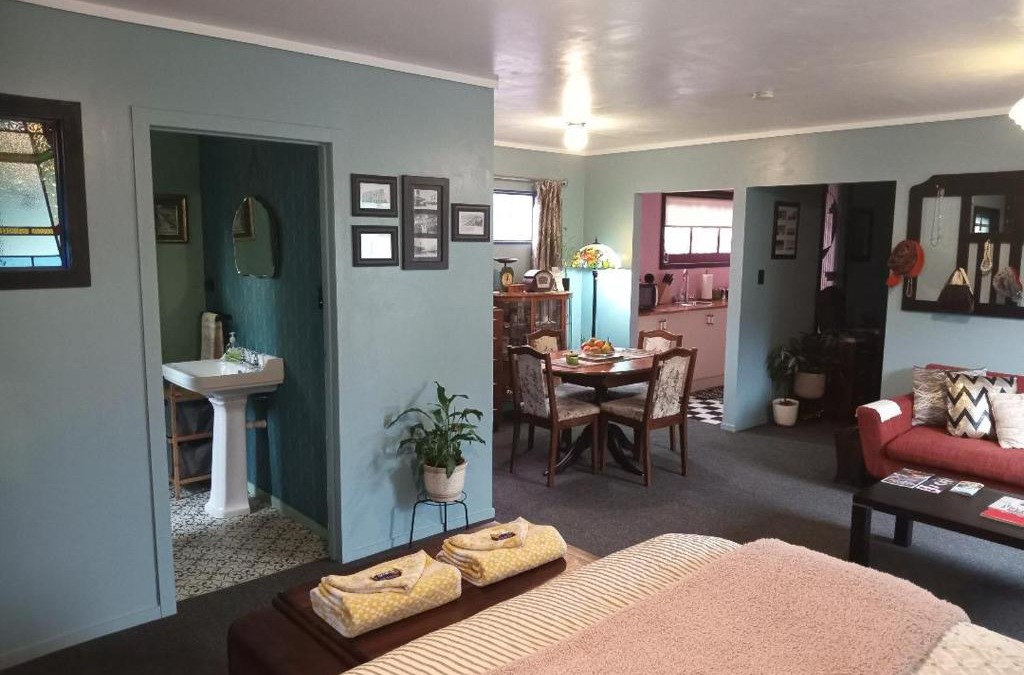 Napier Apartment | Art Deco 1930s Design