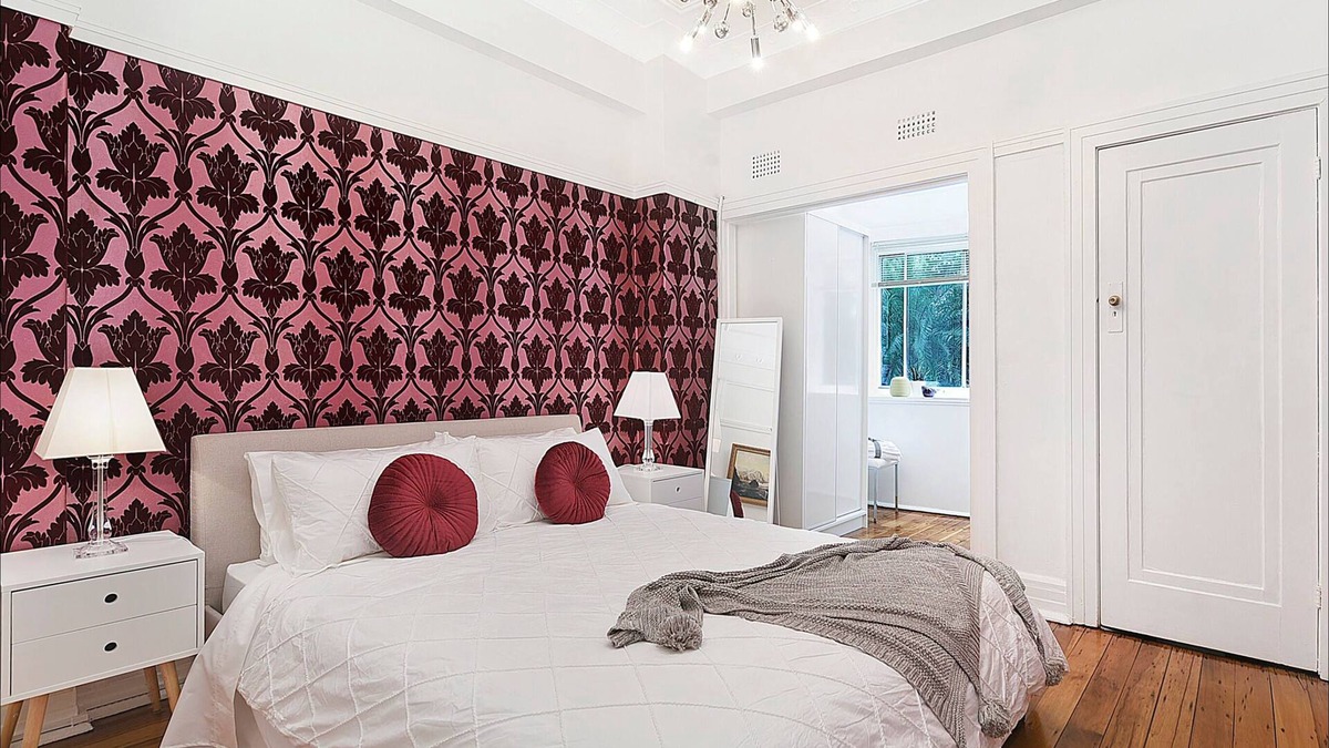 Elizabeth Bay Apartment | ART DECO BAYSIDE APARTMENT CLOSE TO THE CITY
