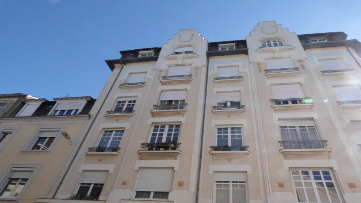 La Fayette-Eble Apartment | art deco studio neighborhood of the SNCF station