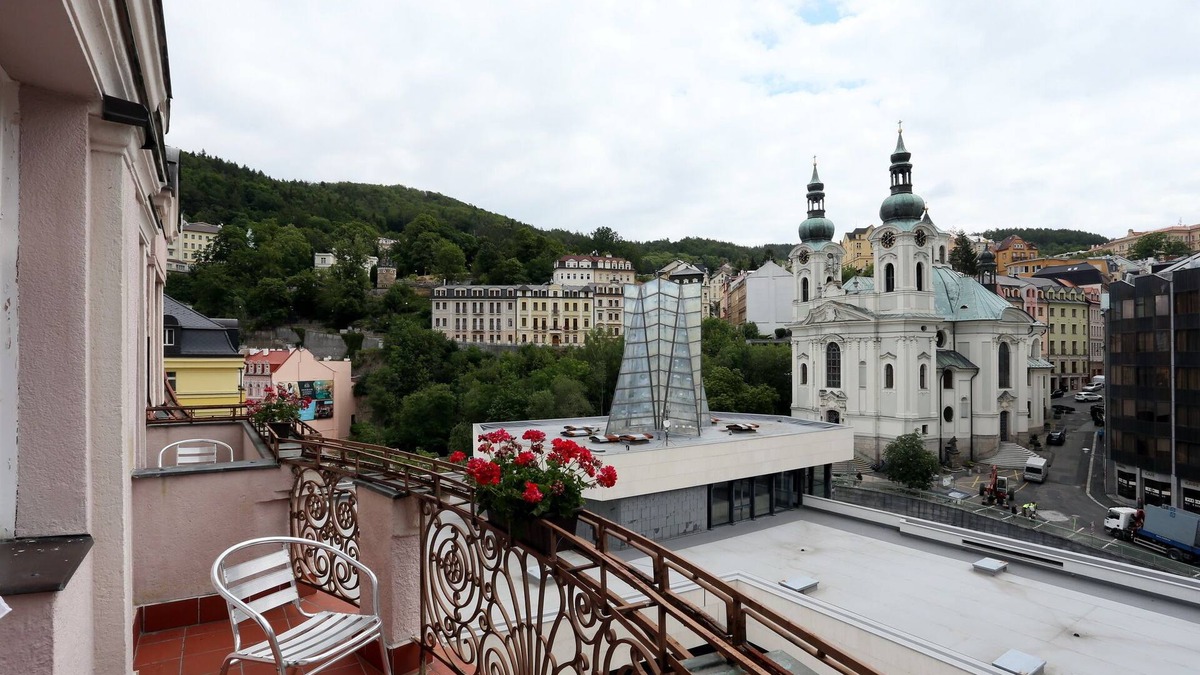 City Centre Hotel | Art Deco WOLKER by ASTORIA Hotel & Medical Spa