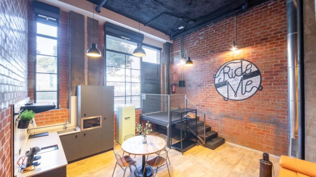 Pobles de l'Oest Apartment | Art Loft 03 'Atelier Bike' in Valencia