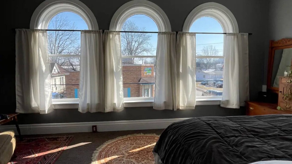 Jacksonville Apartment | Art Themed Loft Apartment in Jacksonville