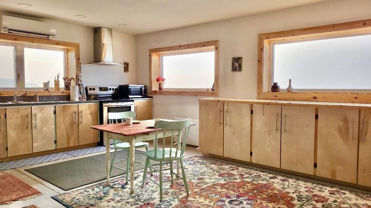 Bonavista Condo | ArtBonavista Cozy OceanView Apartment and Studio for MonthlyRentals. 31 days+