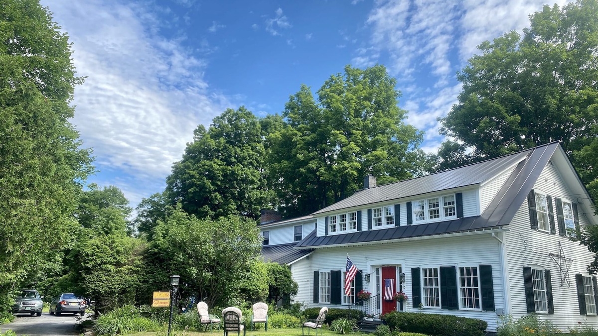 Montpelier Apartment | Artful Lodging & Retreats Civil War Infirmary 2nd Fl'r 3 Bdrm Apt Montpelier VT