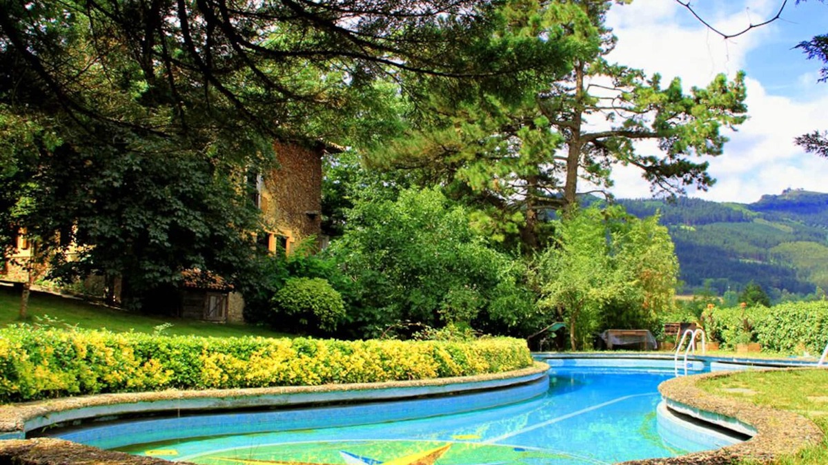 Orozko House | Artiñano Etxea, a special place ideal for groups.