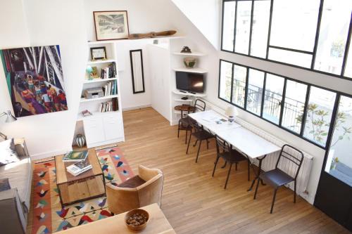 15th Arrondissement Apartment | Artist Loft