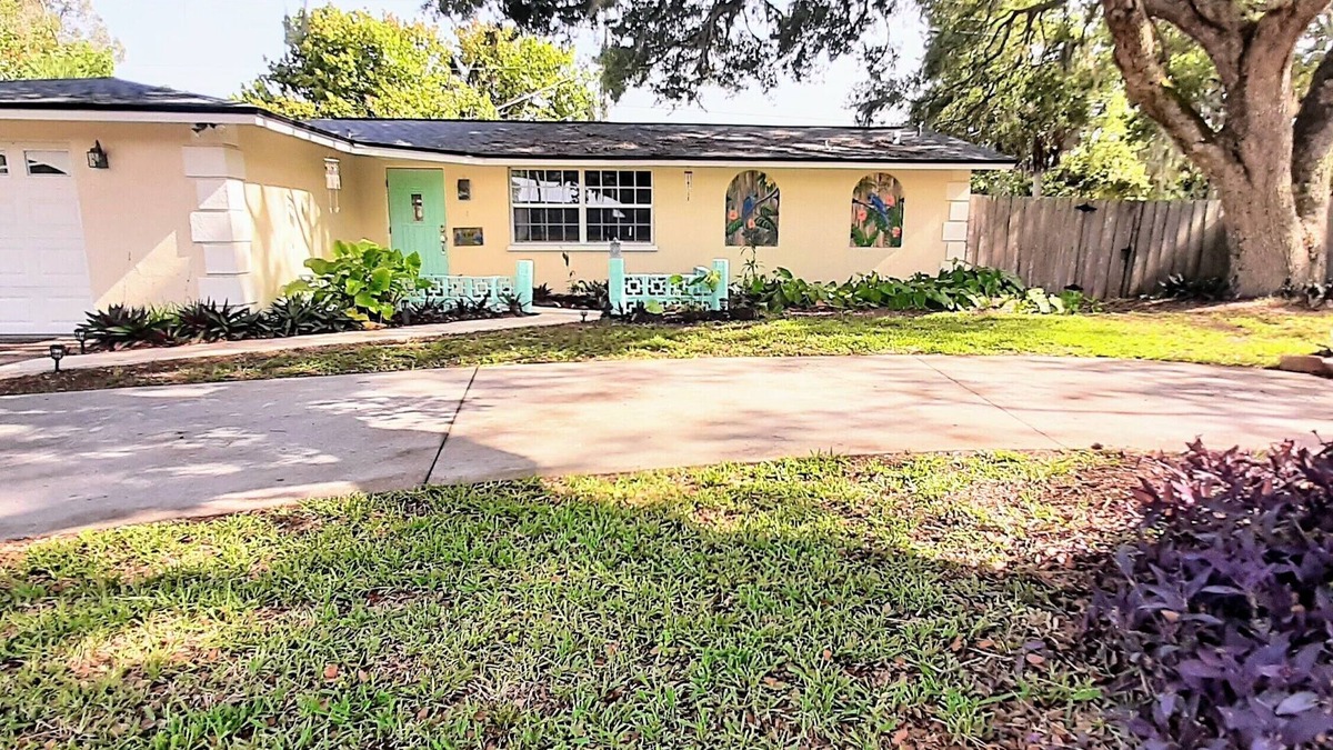 South Venice House | Artist owned home near beaches