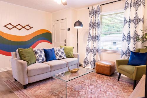 Covington Apartment | Artist's Bungalow - 1/2 mi from Covington Square