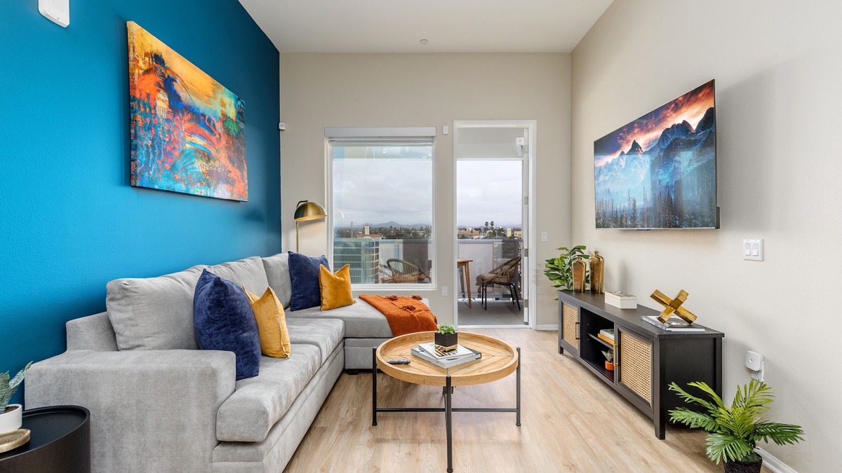 North Park Apartment | Artistic + FastWi-Fi + Parking + Pets + EV Charging!