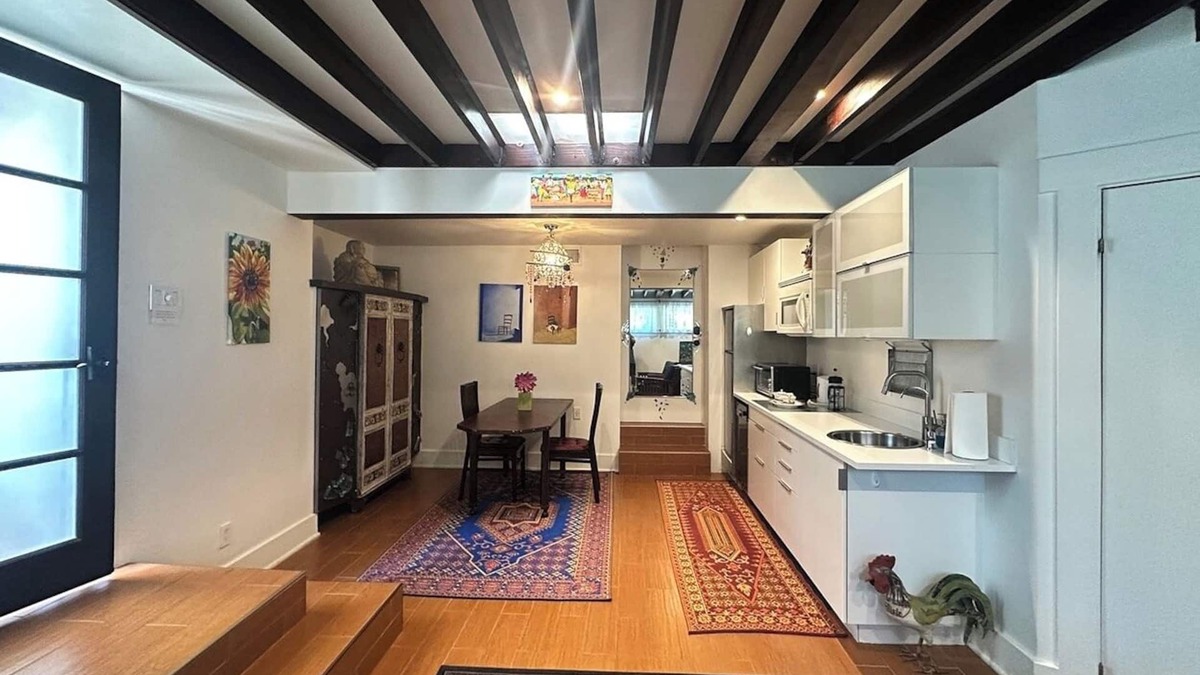 Hollywood Apartment | Artistic Haven in Hollywood with Pool, Hot Tub, Cabana, and Garden