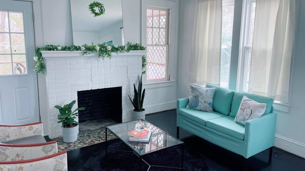 Hickory House | Artistic Home near a park, baseball stadium & Airport!