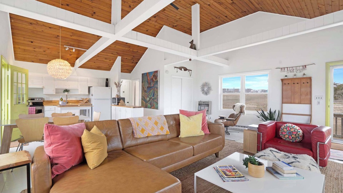 Wading River House | Artists Nature Retreat by the Beach