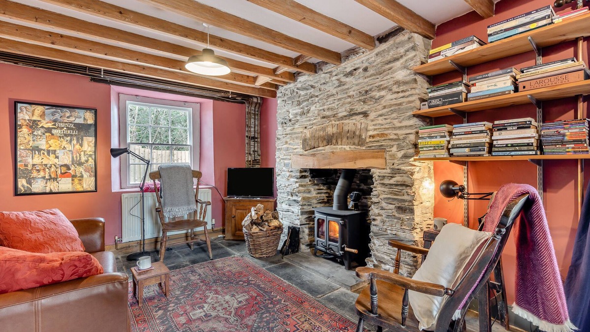 Eglwys-fach House | Artists Sanctuary - Two Bedroom House, Sleeps 3