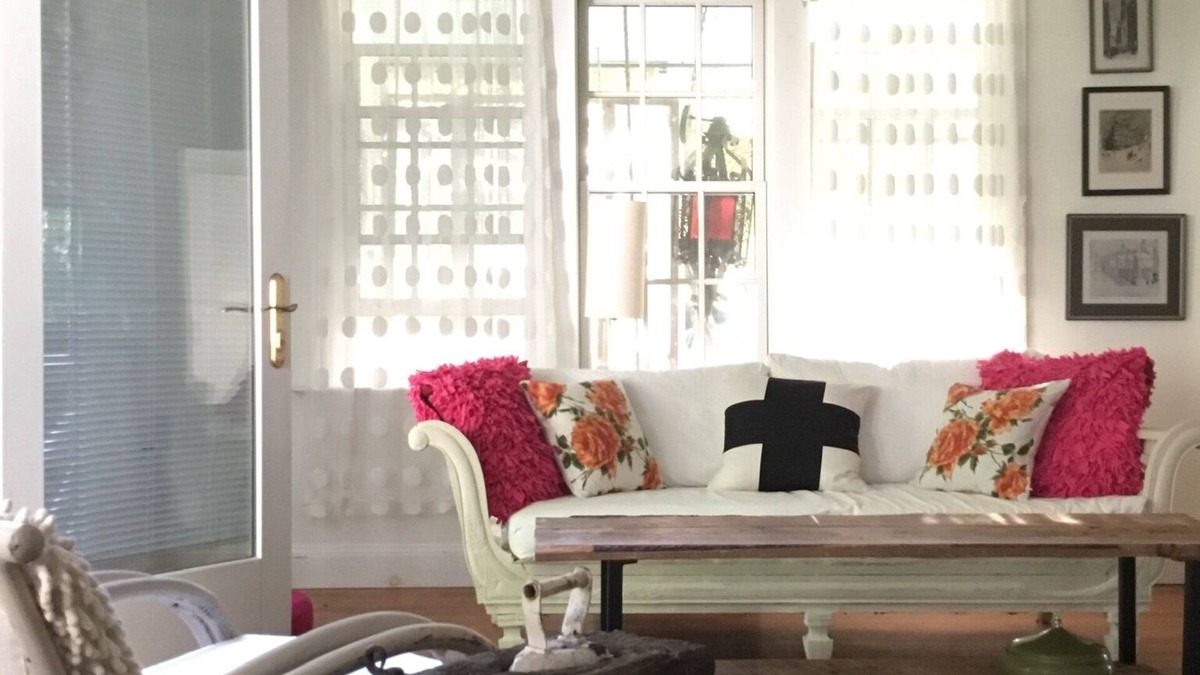 Bristol Cottage | Artsy boho style neclectic quirky cottage