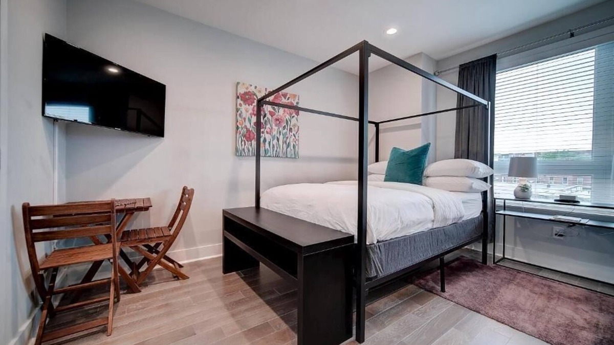 Kensington House | Artsy Hidden Gem II