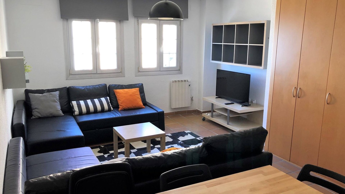 Pradollano Apartment | Arttyfal Loft with Parking and WiFi in the heart of Sierranevada