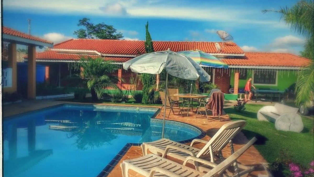 Parque das Palmeiras House | Artur Nogueira family farm near Holambra in a condominium.