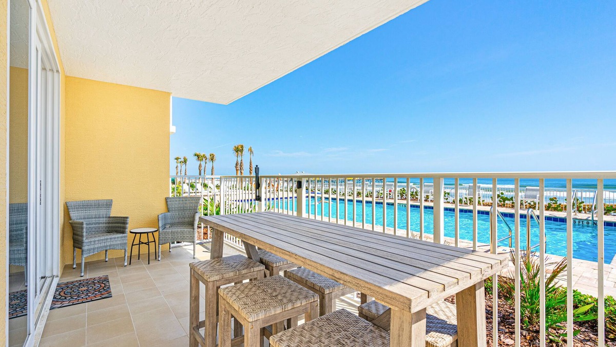 Ocean View Halifax Estates Condo | Aruba Condo - First Floor Direct Oceanfront #106