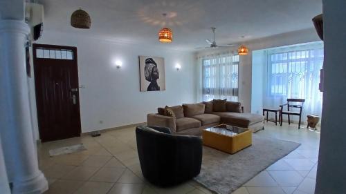 Nyali Apartment | Ary Homestay Nyali- A Walk to Nyali Beach