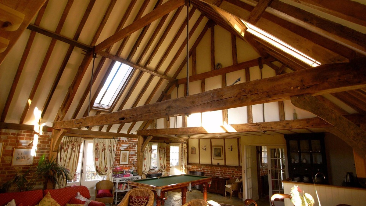 Dorking House | As seen in The Times 'Top 30 Cosiest Cottages in Britain' 2015