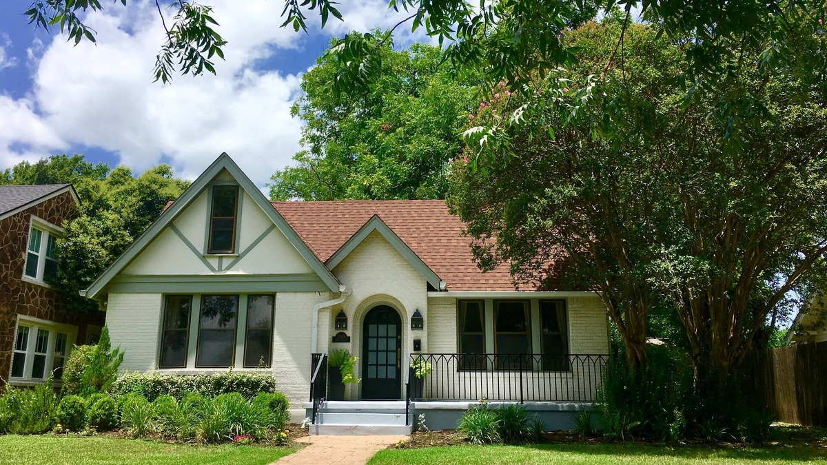 Brookview House | AS SEEN ON FIXER UPPER "THE BRICK HOUSE"