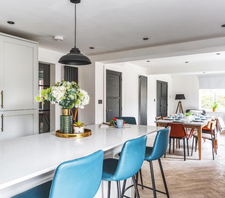 Little Eaton House | As Seen On TV ! Stunning, Virgin media, 6 cars, workspaces, high speed internet