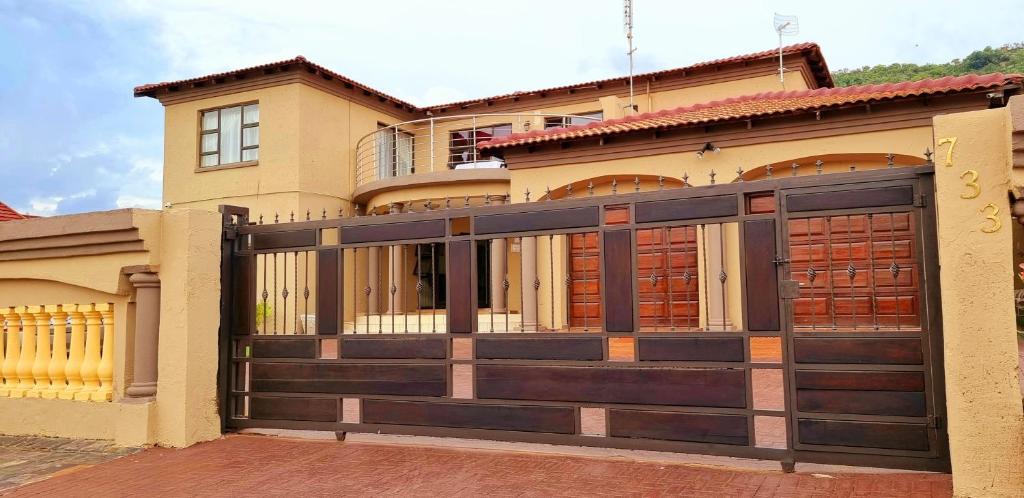 Moses Kotane House | Asda guesthouse