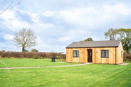 Radbourne House | Ash Lodge
