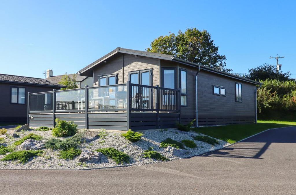 Teigngrace House | Ash Lodge