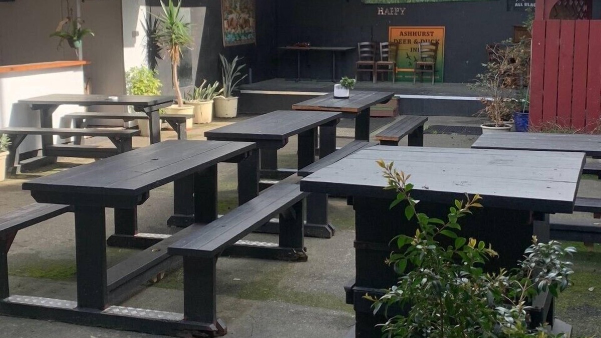 Ashhurst Hotel | Ashhurst Deer N Duck Inn