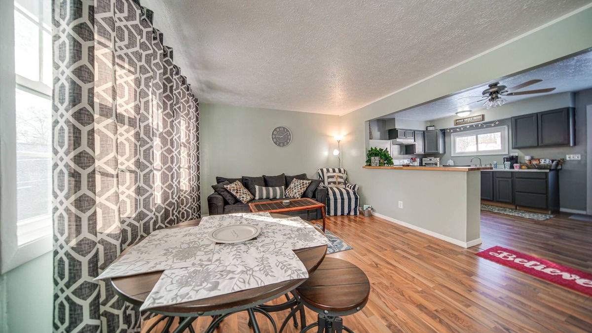 Ashtabula House | Ashtabula Home Rental - 2 Mi to Lake Erie, Beaches