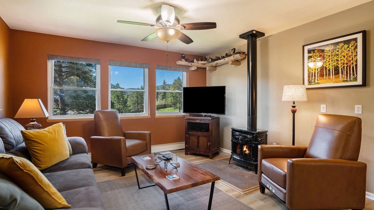 Estes Park House | Aspen Grove Getaway - Mountain Townhome - Estes Park Near Golf Course - EV #3196