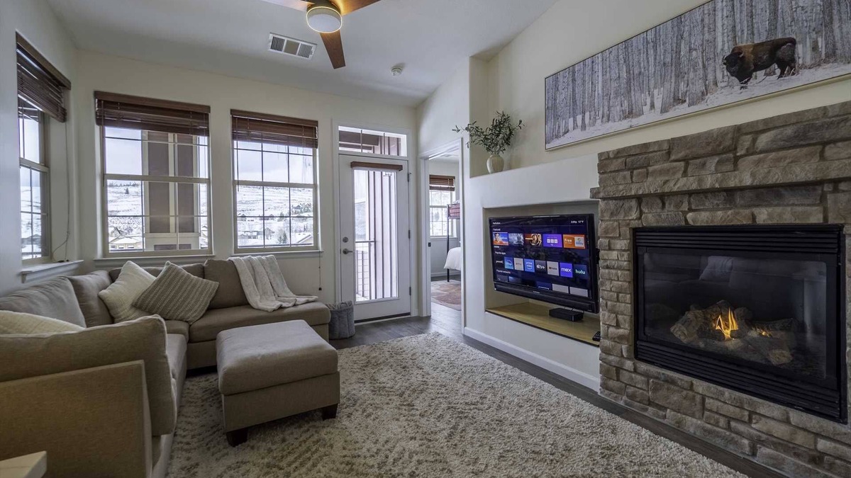 Innsbruck Val Moritz Condo | Aspen Meadows C-302, 2/2 - Sleeps 6