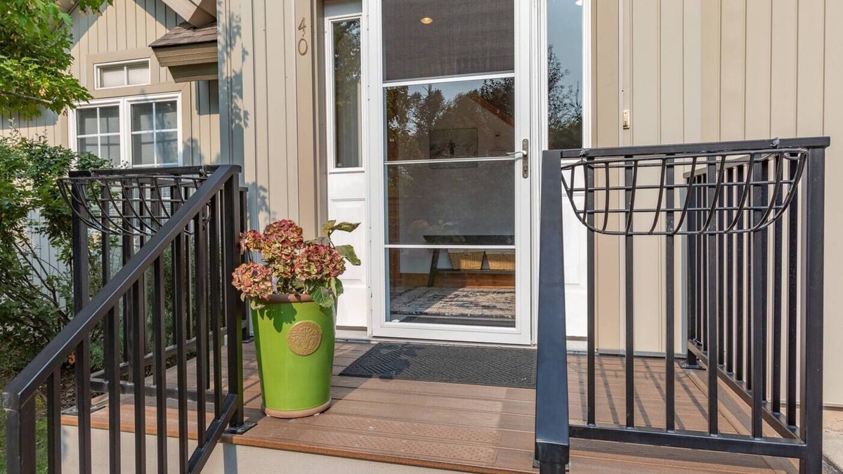 Driggs House | Aspen Serenity ⁓ Hiking ⁓ Teton Valley ⁓ Wildlife ⁓Closte to Targhee Ski Resort