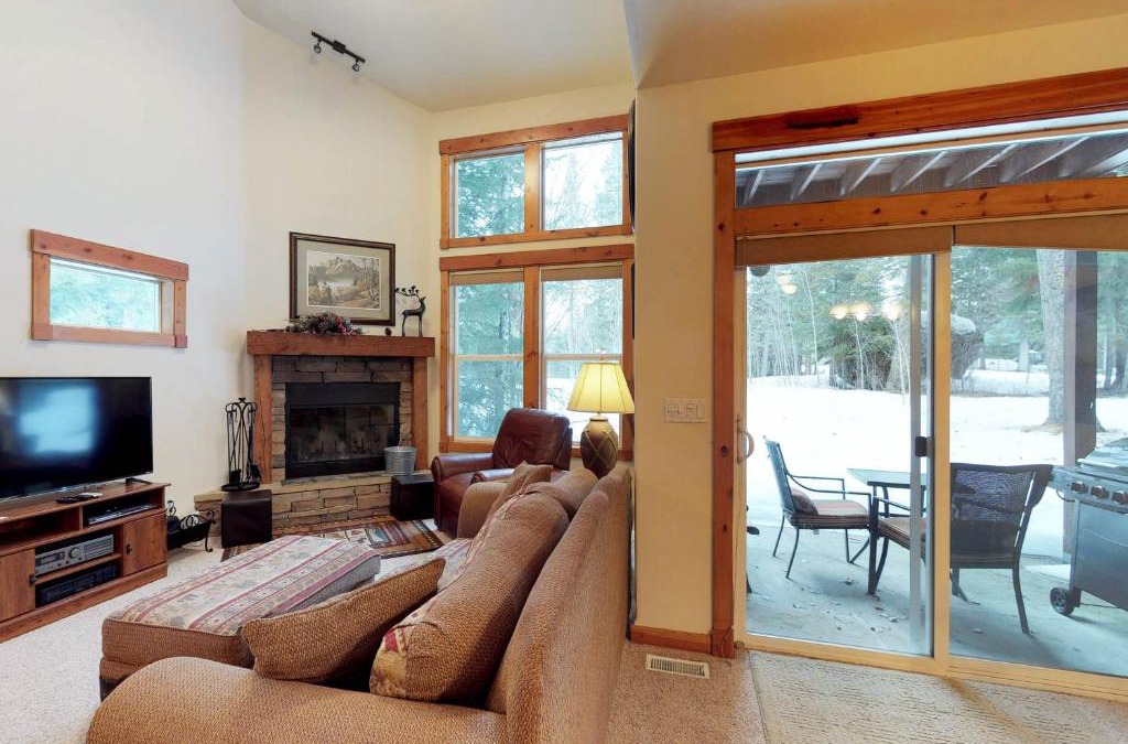 McCall Apartment | Aspen Village 86