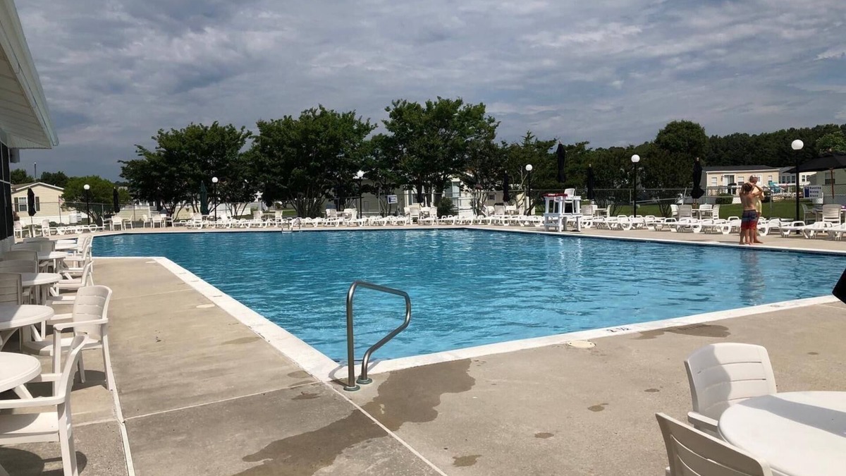 Assateague Pointe House | Assateague Pointe 2 br/1 ba 2 outdoor pools -in WOC.