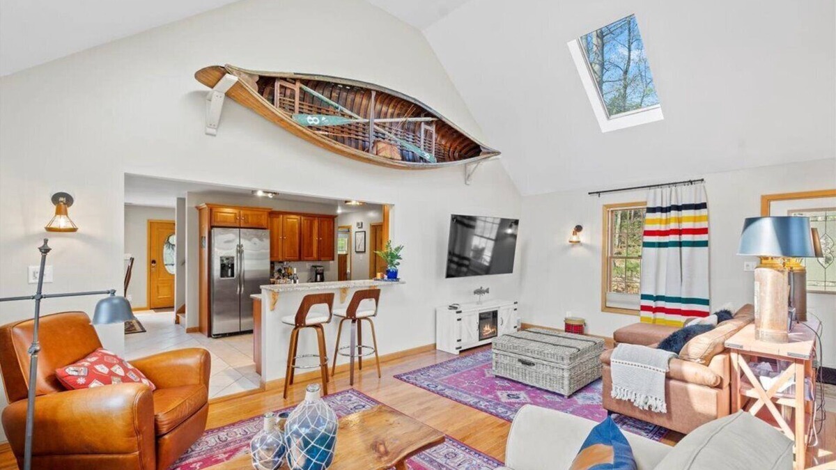 Lake George House | Assembly Point house