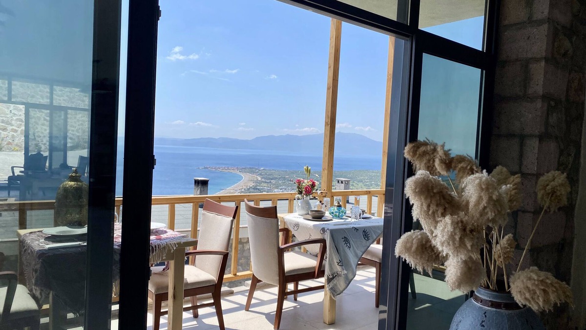 Ayvacik Hotel | Assos Karadut Taş Otel