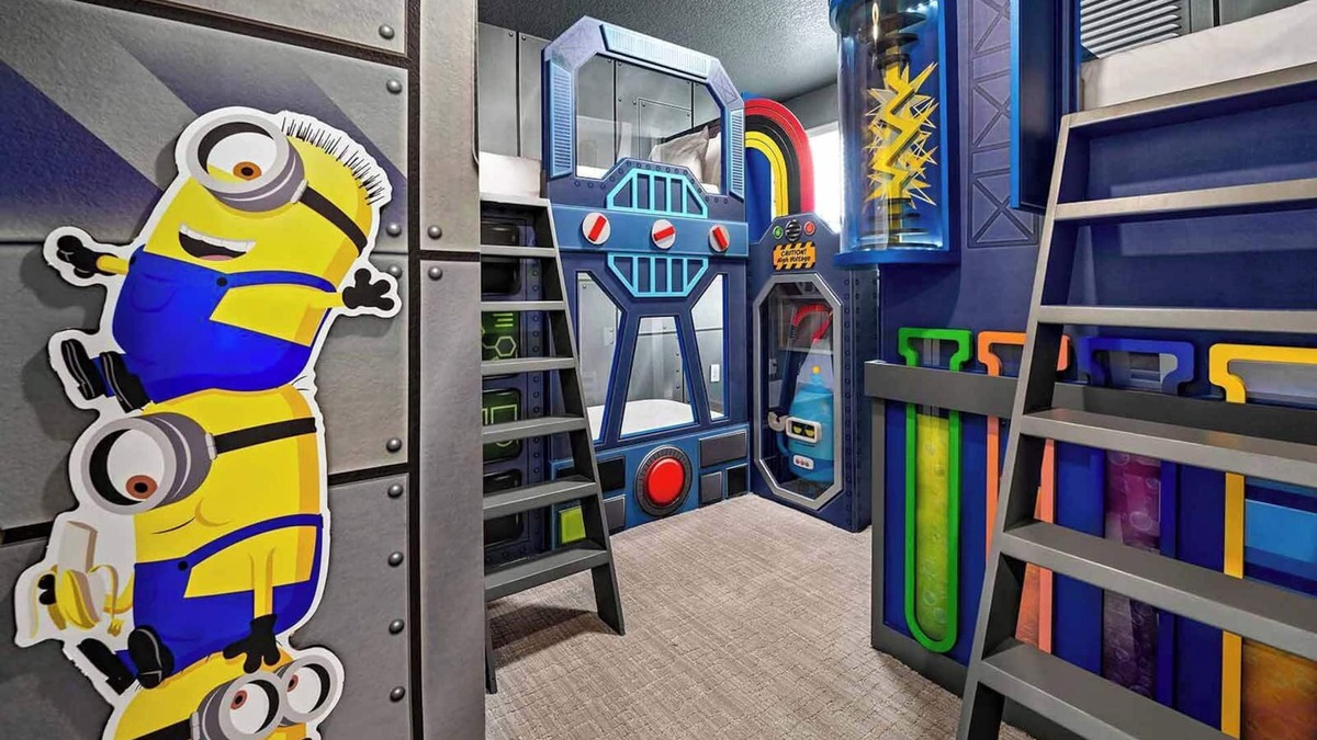 Florida Center House | Astounding Abode | Fabulous home on I-Drive w/an arcade, theater, PVT spa pool