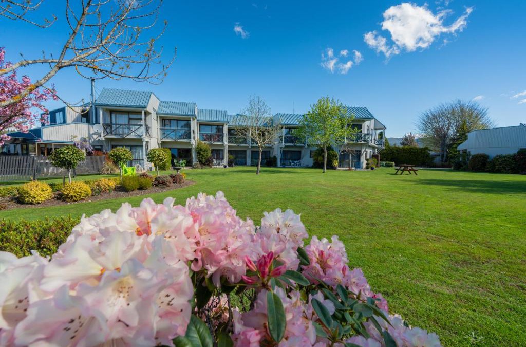 Te Anau Hotel | ASURE Explorer Motel & Apartments