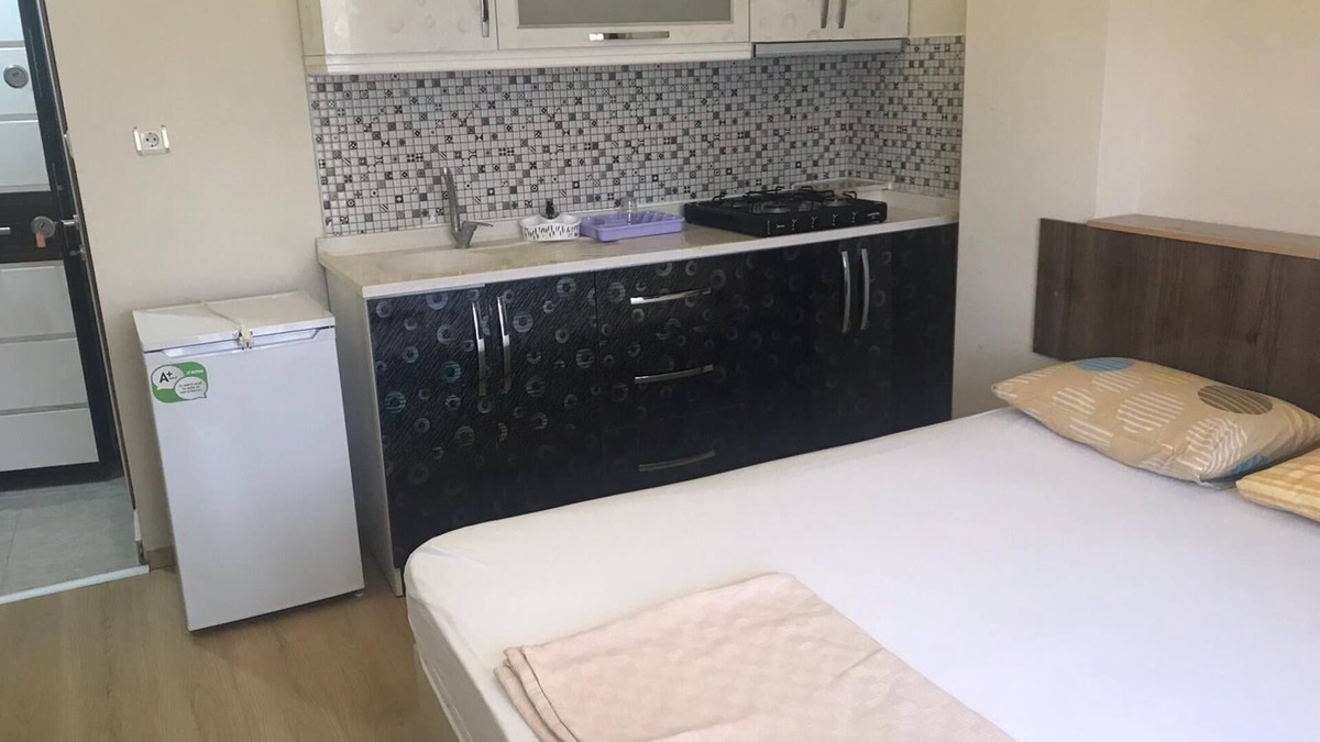 Ezine Apartment | Asya Geyikli Apart Otel
