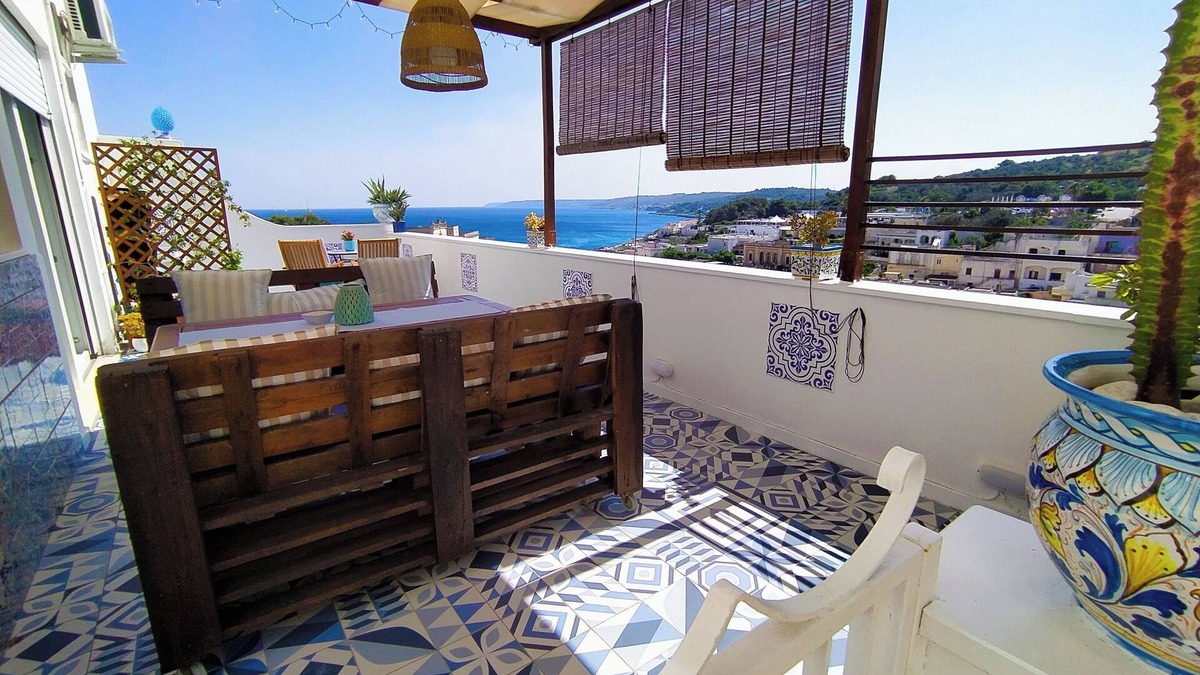 Castro Marina House | AT ADELE'S HOUSE sea view terrace in the bay of Castro