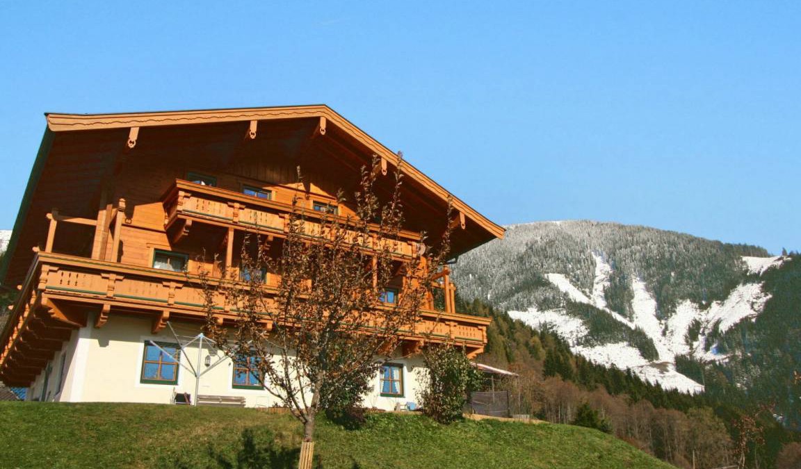 Bruck an der Grossglocknerstrasse Villa | 95 m² Villa ∙ 2 bedrooms ∙ 5 guests