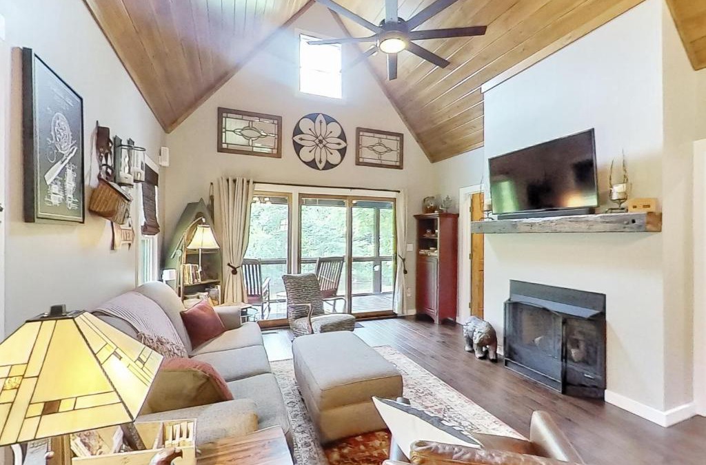 Cullowhee House | at E's