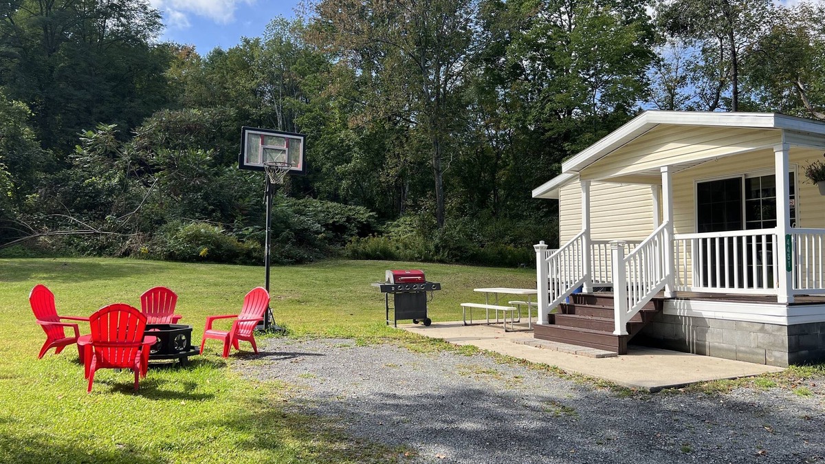 Milford House | At Home Base I, 1 of 4 units. You'll feel right at home, 1/2 mile to Dreams Park