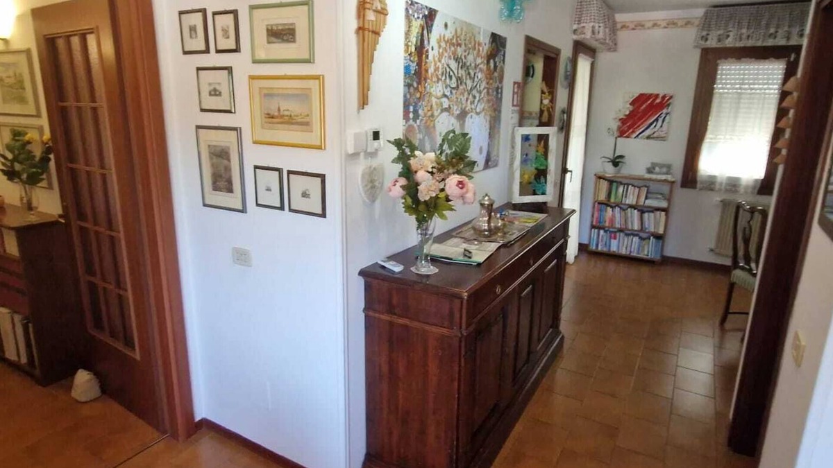 Pistoia Apartment | At Riki's cozy 100sqm Apartment overlooking the Tuscan hills.