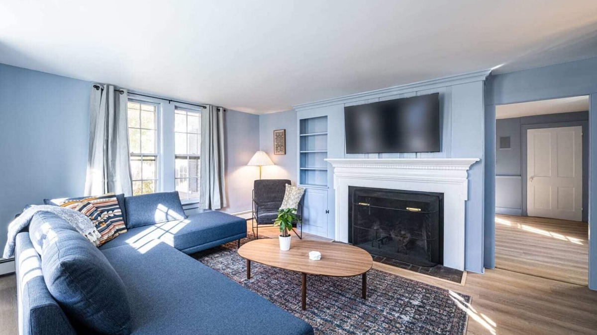 Peterborough Condo | At Riverhouse you will find a home away from home!