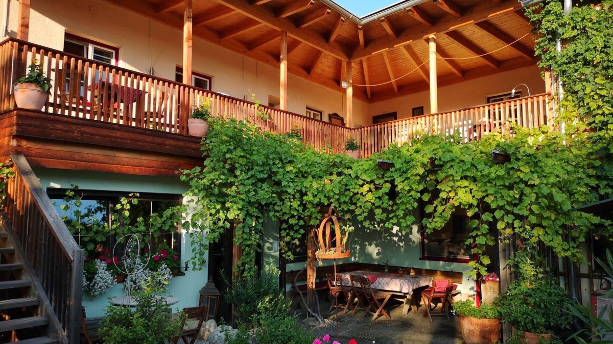 Sankt Michael in Obersteiermark Hotel | Gasthof Eberhard